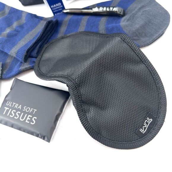 Tumi Delta Airlines First Class Toiletry Travel Amenity Kit - Picture 2 of 7